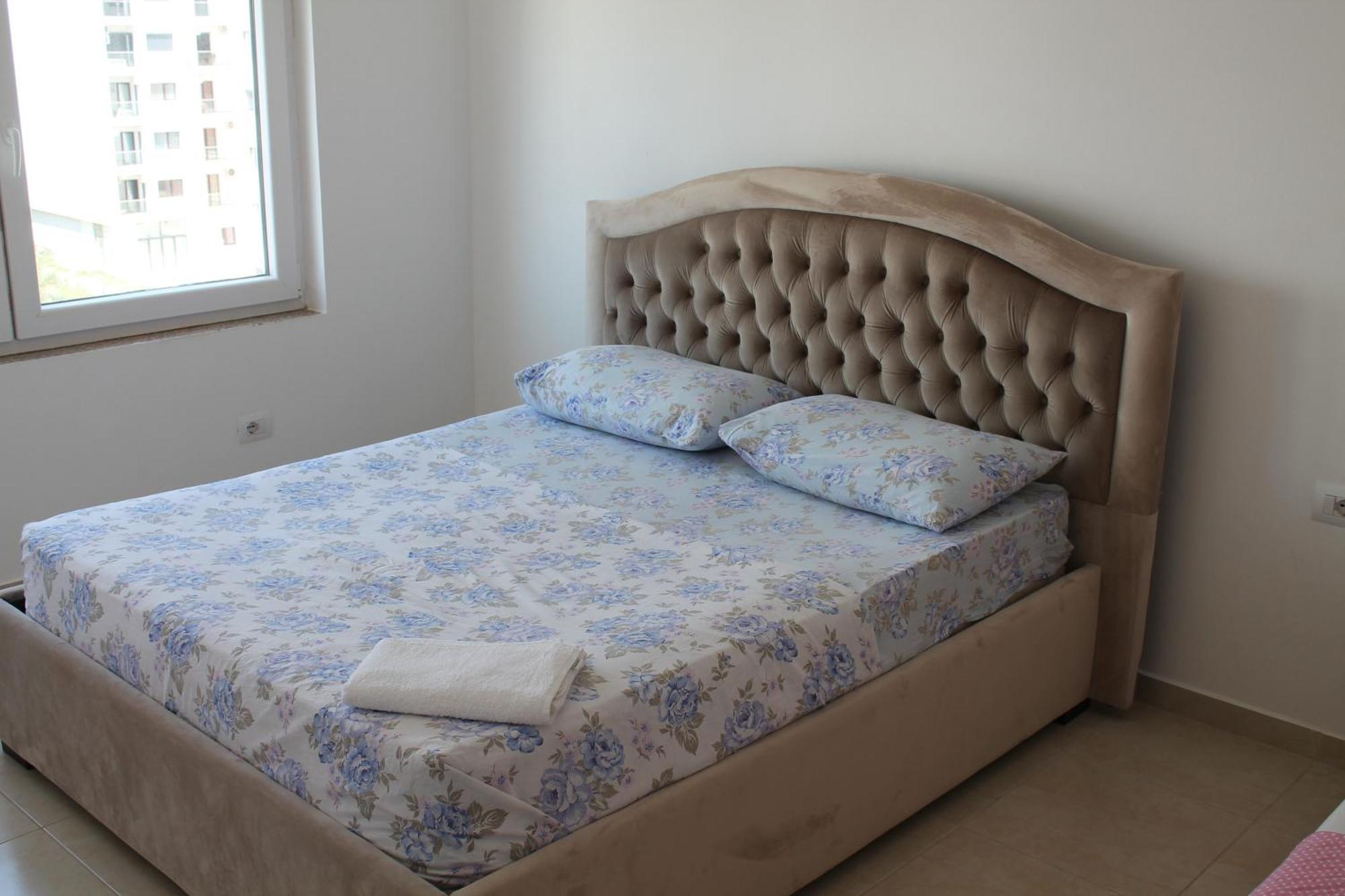 Blue Apartments & Hotel Shengjin Luaran gambar